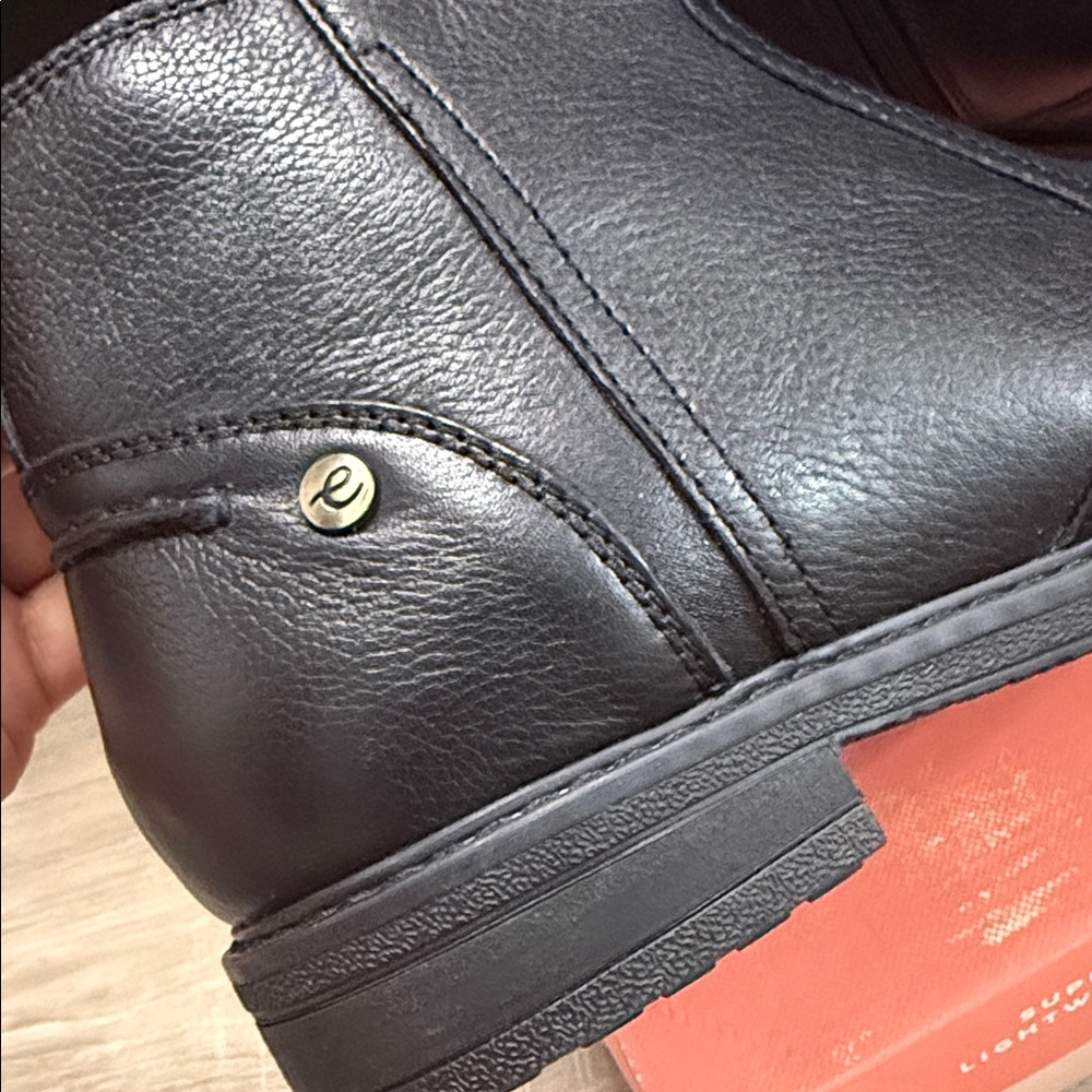 Easy Spirit Black Ankle Booties - Picture 7 of 9